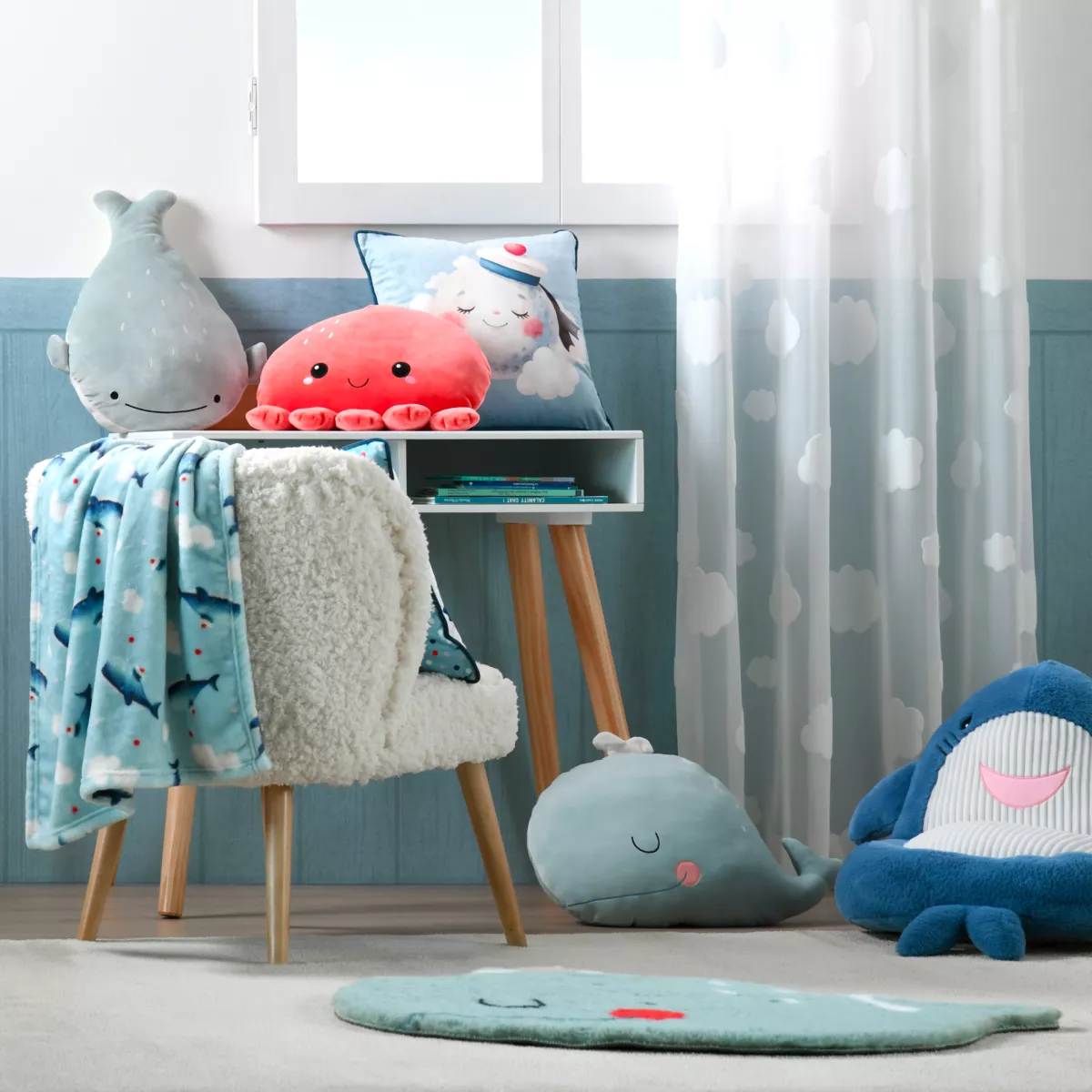 COUSSIN MOBY CORAIL 37X37 CM