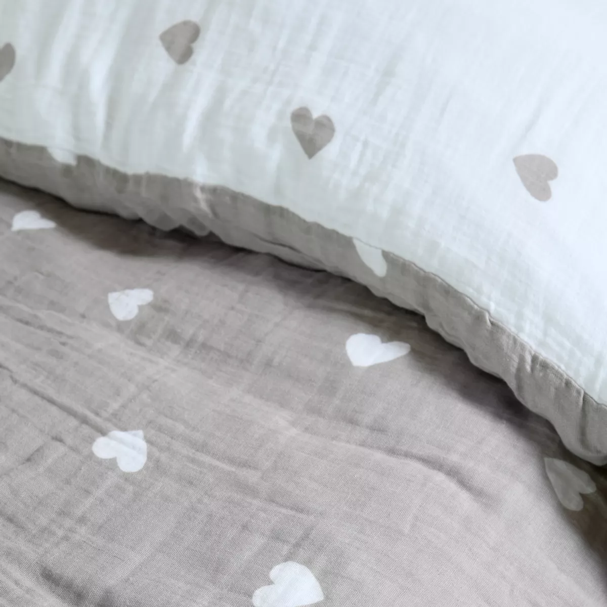 Housse de couette et deux taies d'oreiller gaze de coton (260 x 240 cm) Charmy Taupe