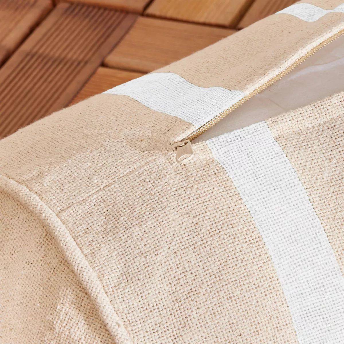 Cuscino da esterno a forma di poltrona (20 x 45 cm) Nautira Bianco