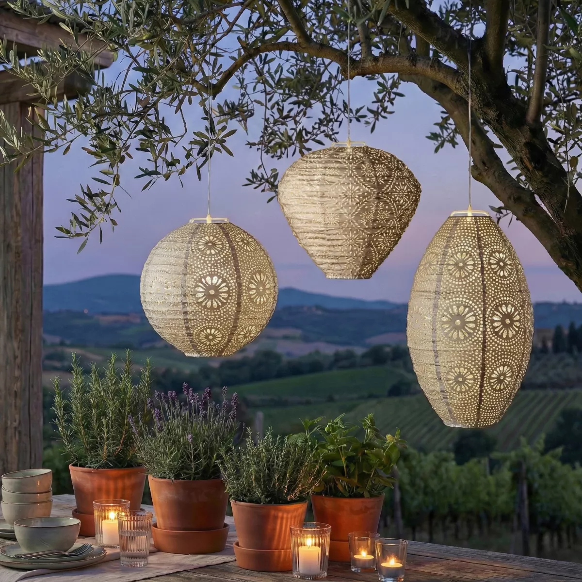 Lampada solare da giardino sospesa (H28 cm) Lanterna traforata Marrone chiaro