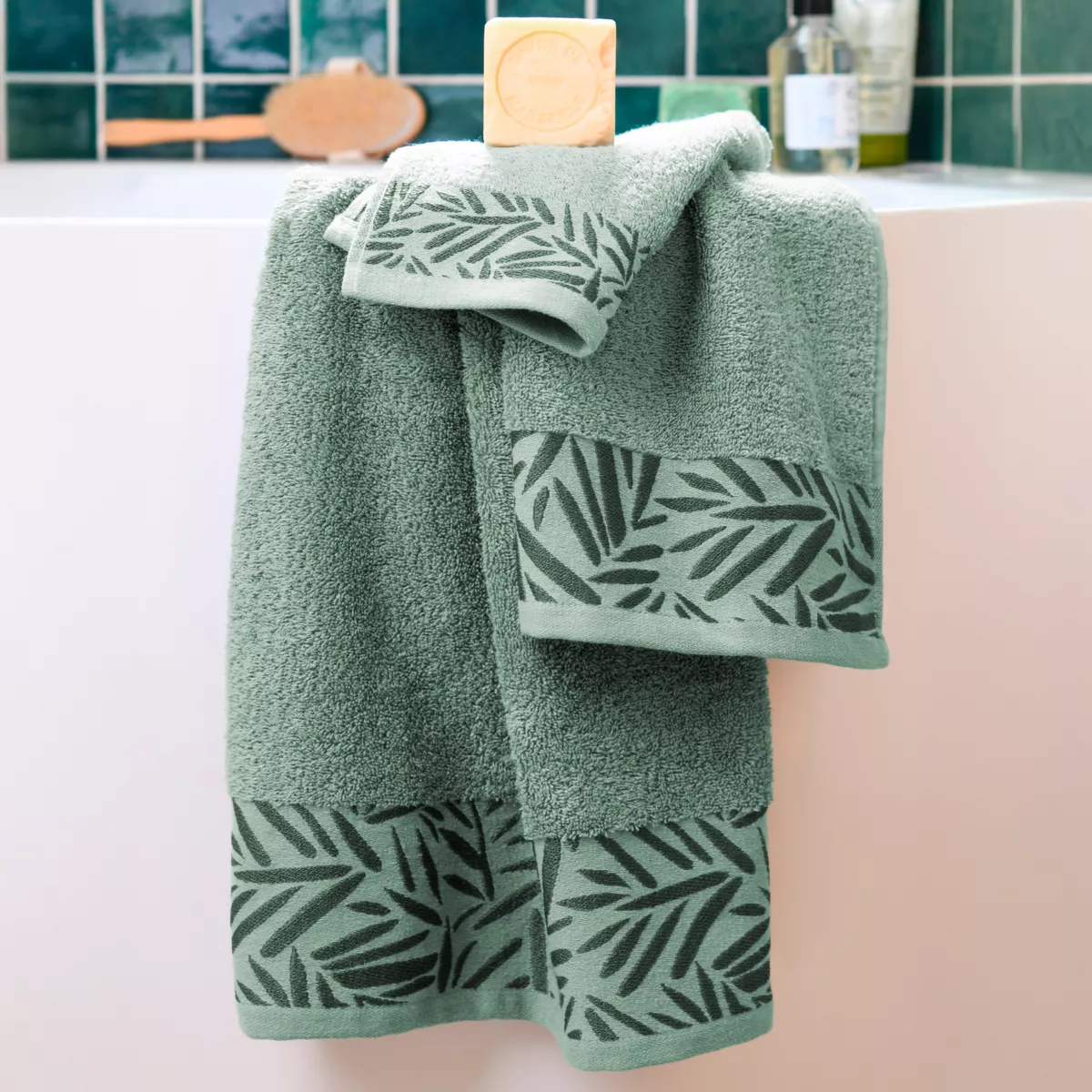 Badhanddoek katoen (30 x 50 cm) Sora Amandelgroen