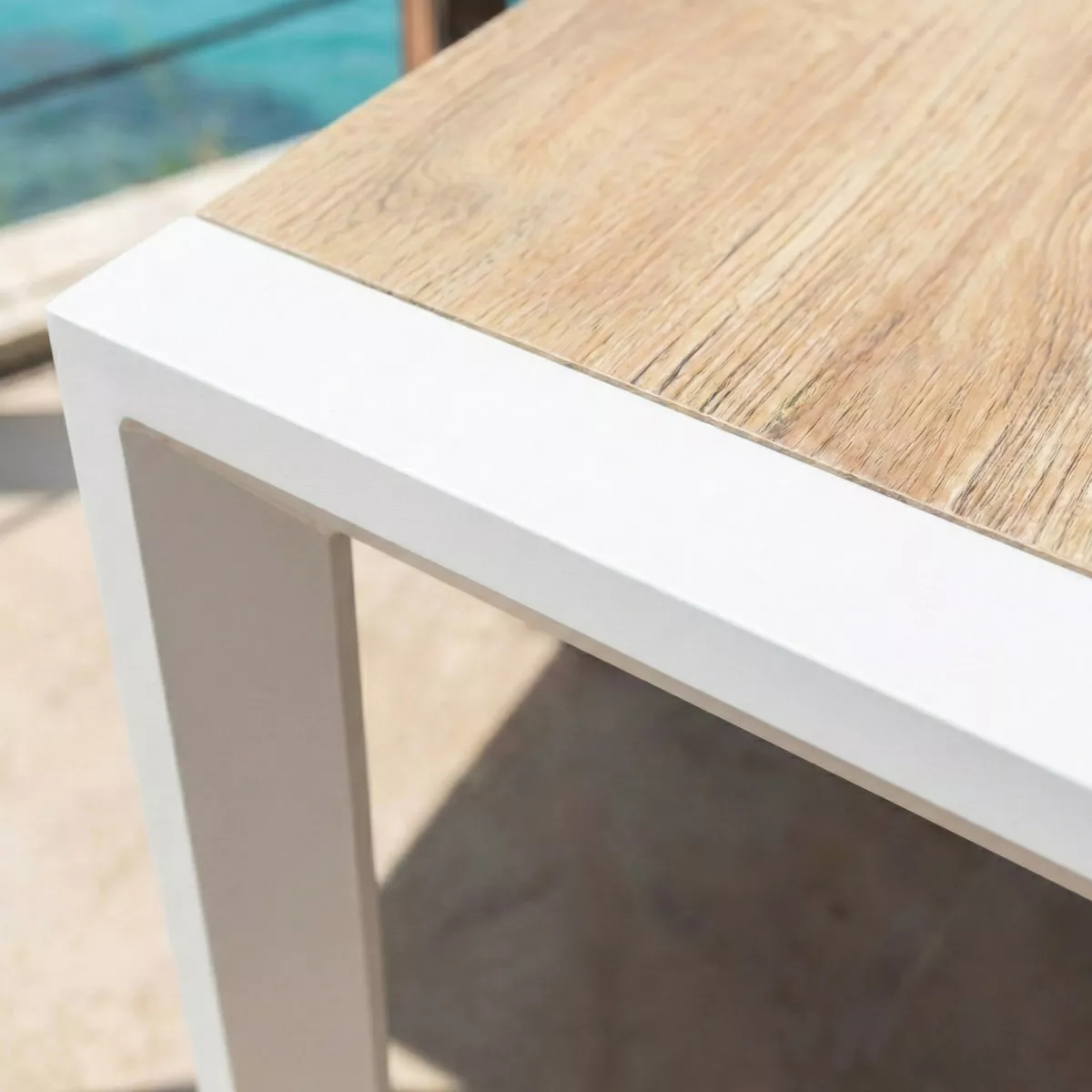 Table de jardin extensible en aluminium 12 places (195/247/300 x 96 cm) Amalfi Blanc et bois