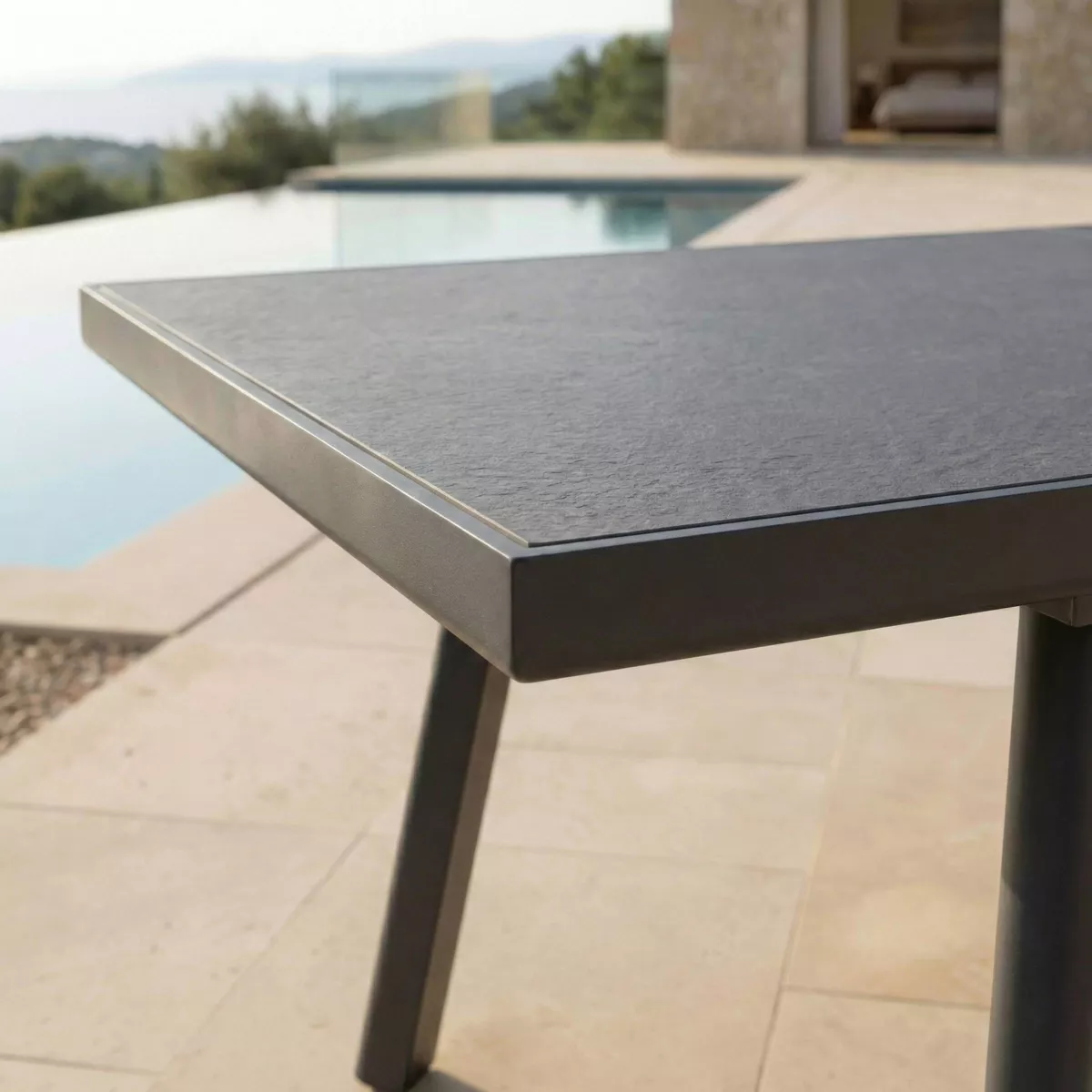 Table de jardin extensible en aluminium 12 places (240/300 x 96 cm) Amalfi Gris anthracite