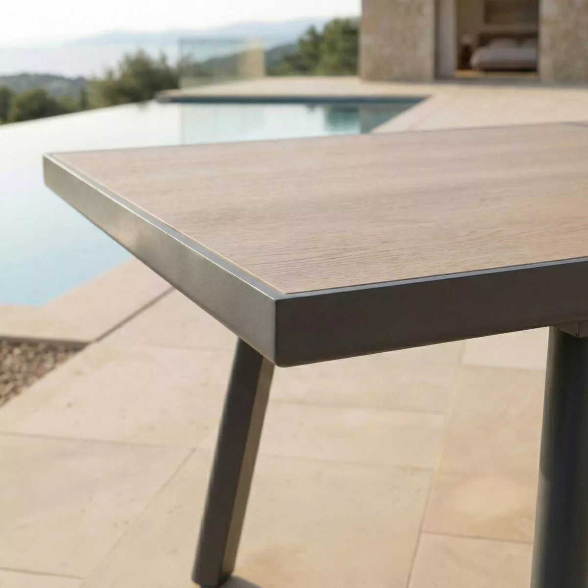 Table de jardin extensible en aluminium 12 places (240/300 x 96 cm) Amalfi Gris anthracite et bois