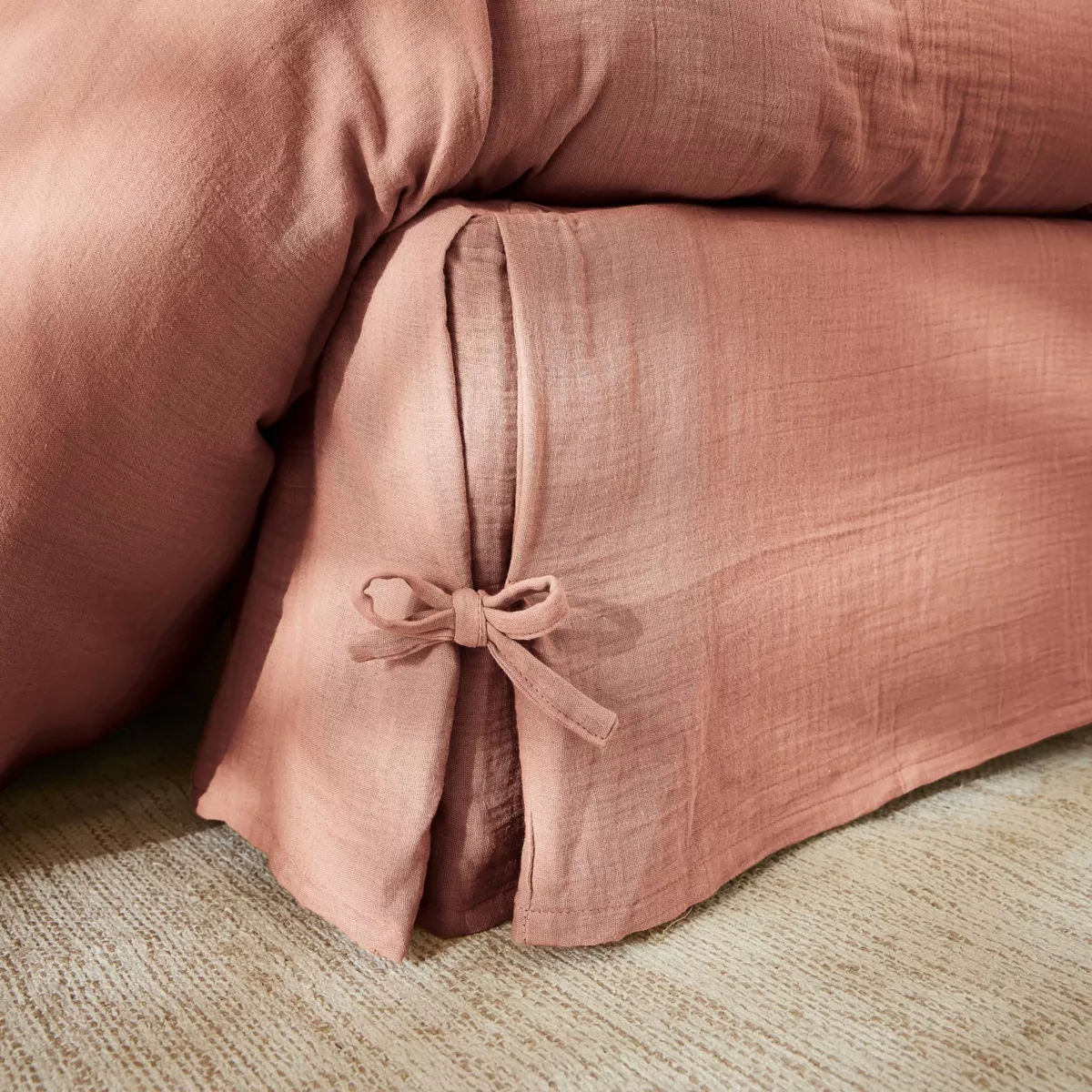 Cache-sommier Gaze de coton (160 x 200 cm) Gaïa Rose pêche 1