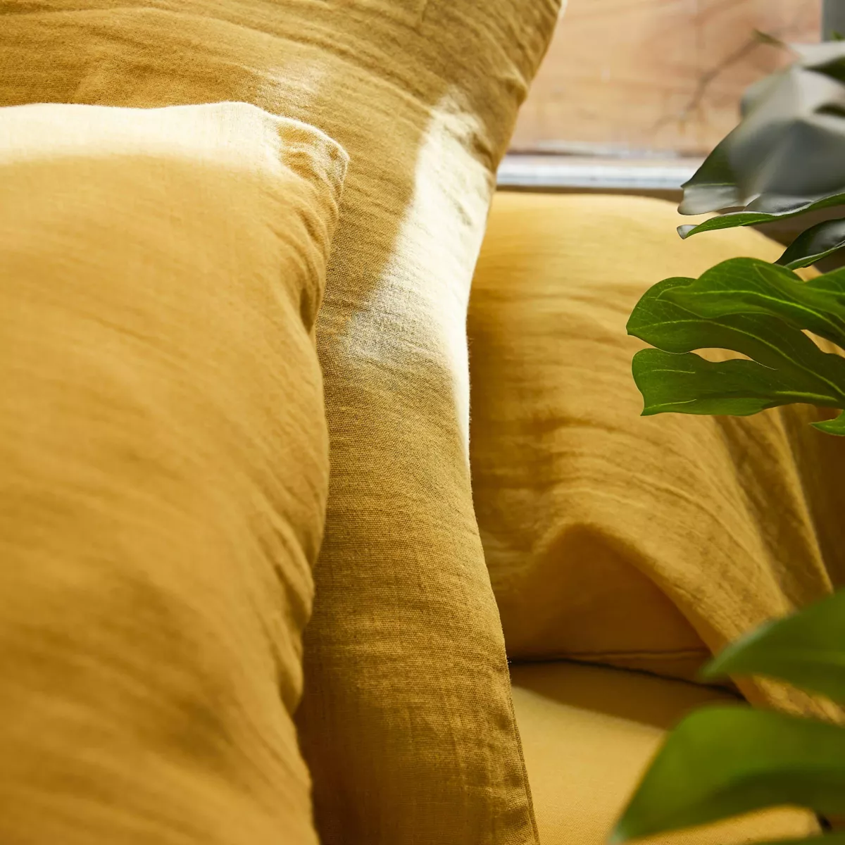 Drap housse gaze de coton (90 cm) Gaïa Jaune safran 4