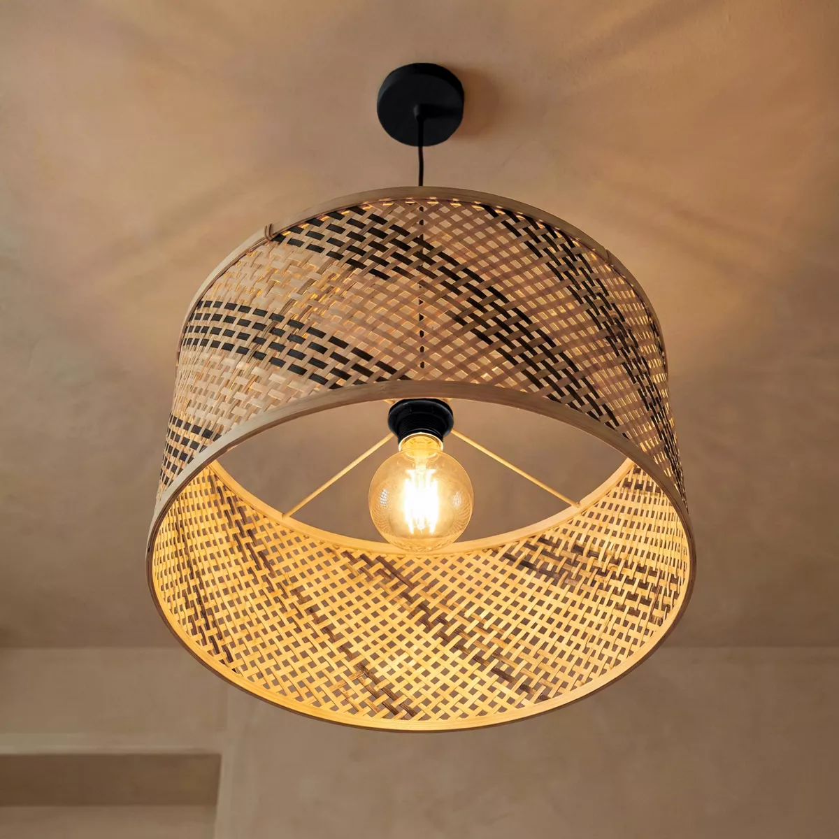 Suspension lumineuse en bambou (D50 cm) Frontera Noir et naturel