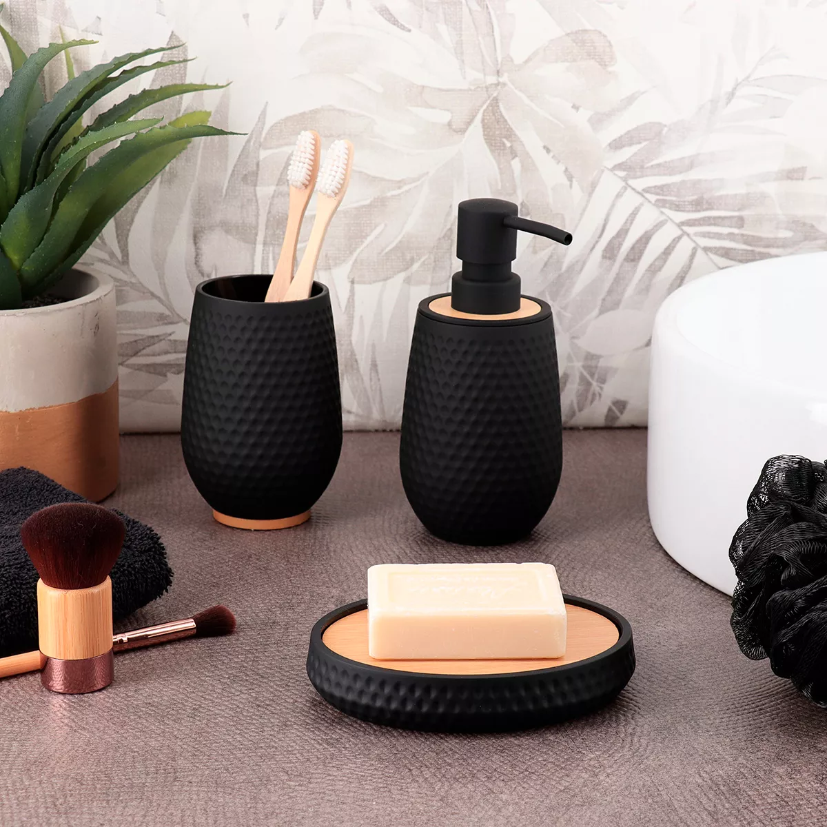 SET GOBELET DISTRIBUTEUR A SAVON ET PORTE SAVON ABS/AS EFFET  RUBBER ET BAMBOU - NOIR