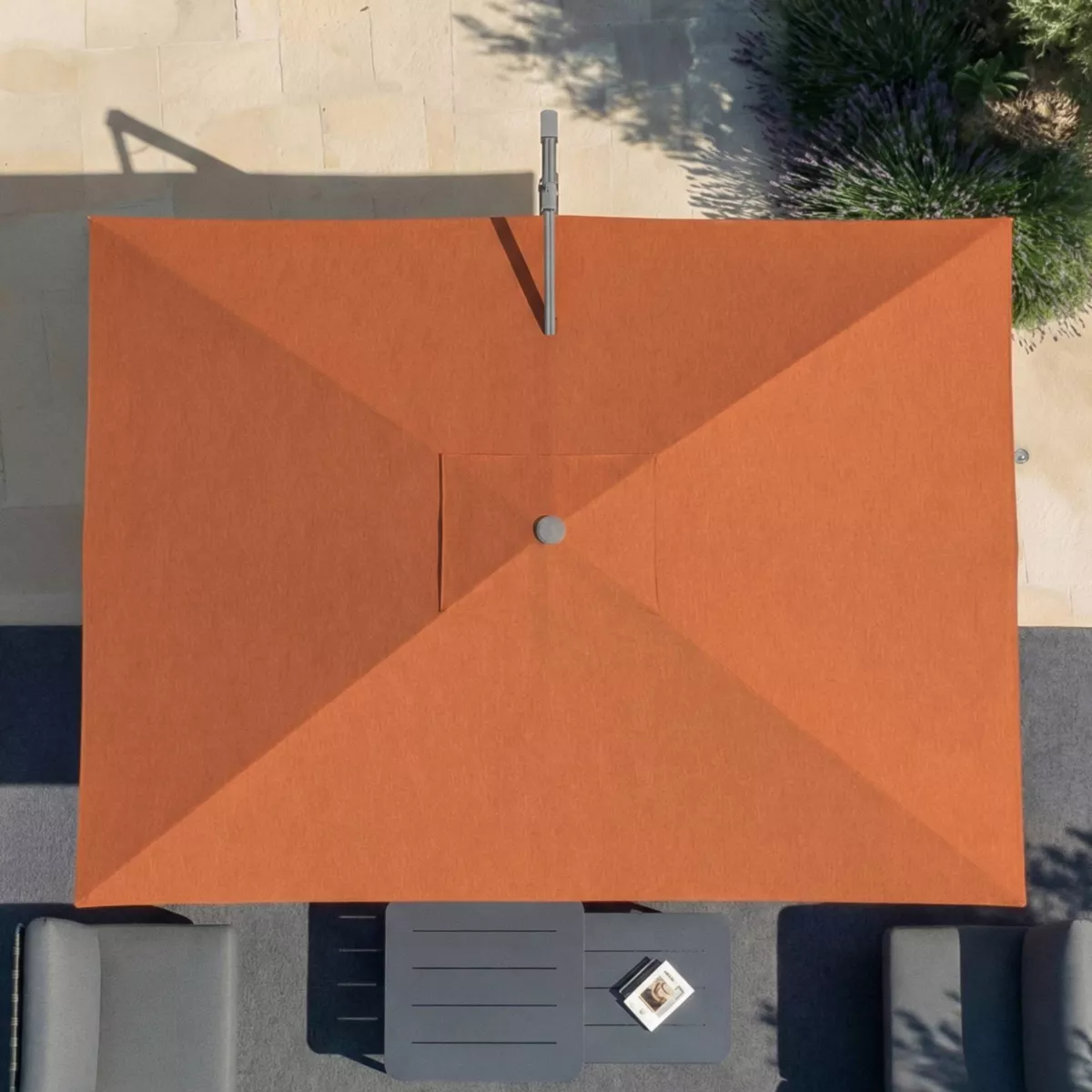 Ombrellone sporgente rettangolare in alluminio con base (3 x 4 m) Elyra Metallico lucido e Terracotta