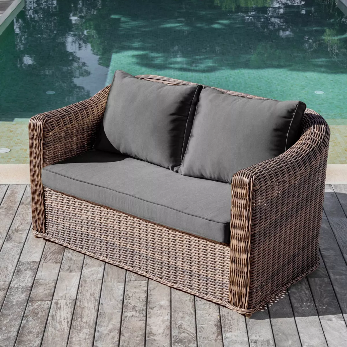 Salotto da giardino in resina intrecciata 7 posti 5 pezzi Calvi Seppia e grigio scuro