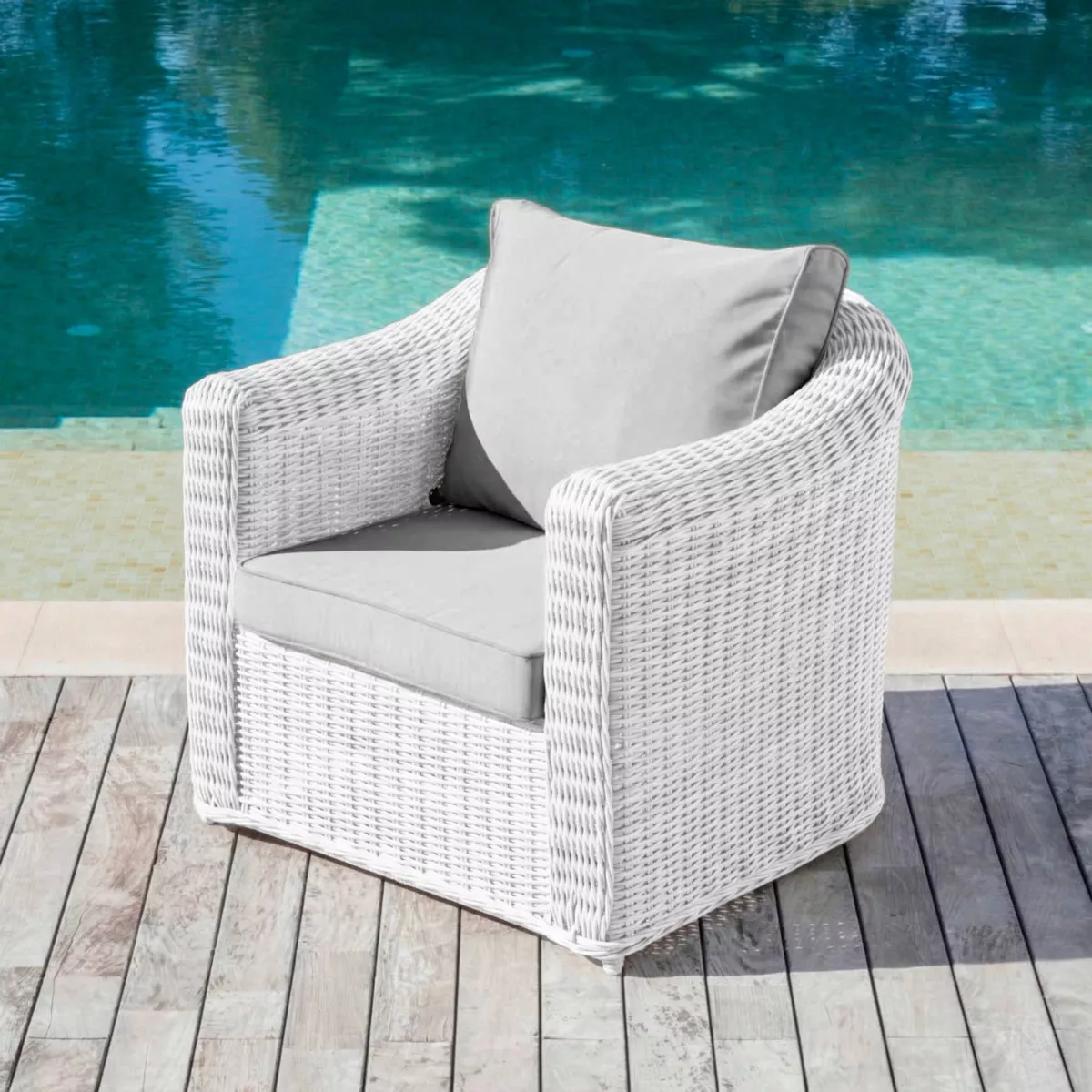 Poltrona da giardino in resina intrecciata Calvi Bianco e grigio chiaro