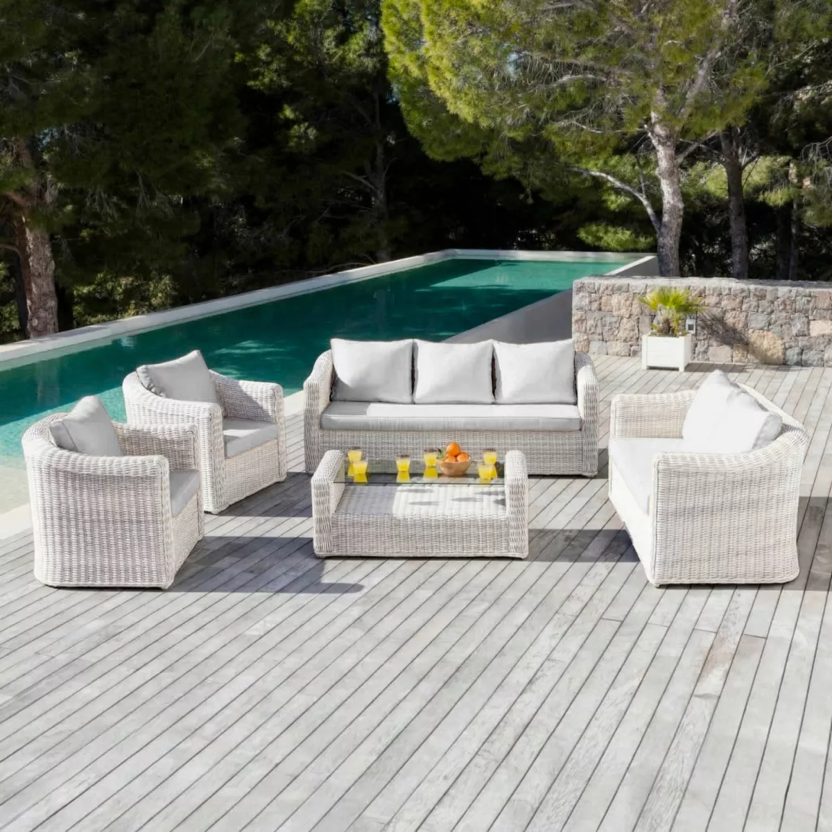 Salon de jardin en résine tressée 7 places 5 pcs Calvi Blanc