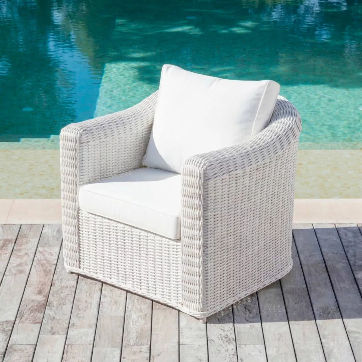 Salotto da giardino in resina intrecciata 7 posti 5 pezzi Calvi Bianco