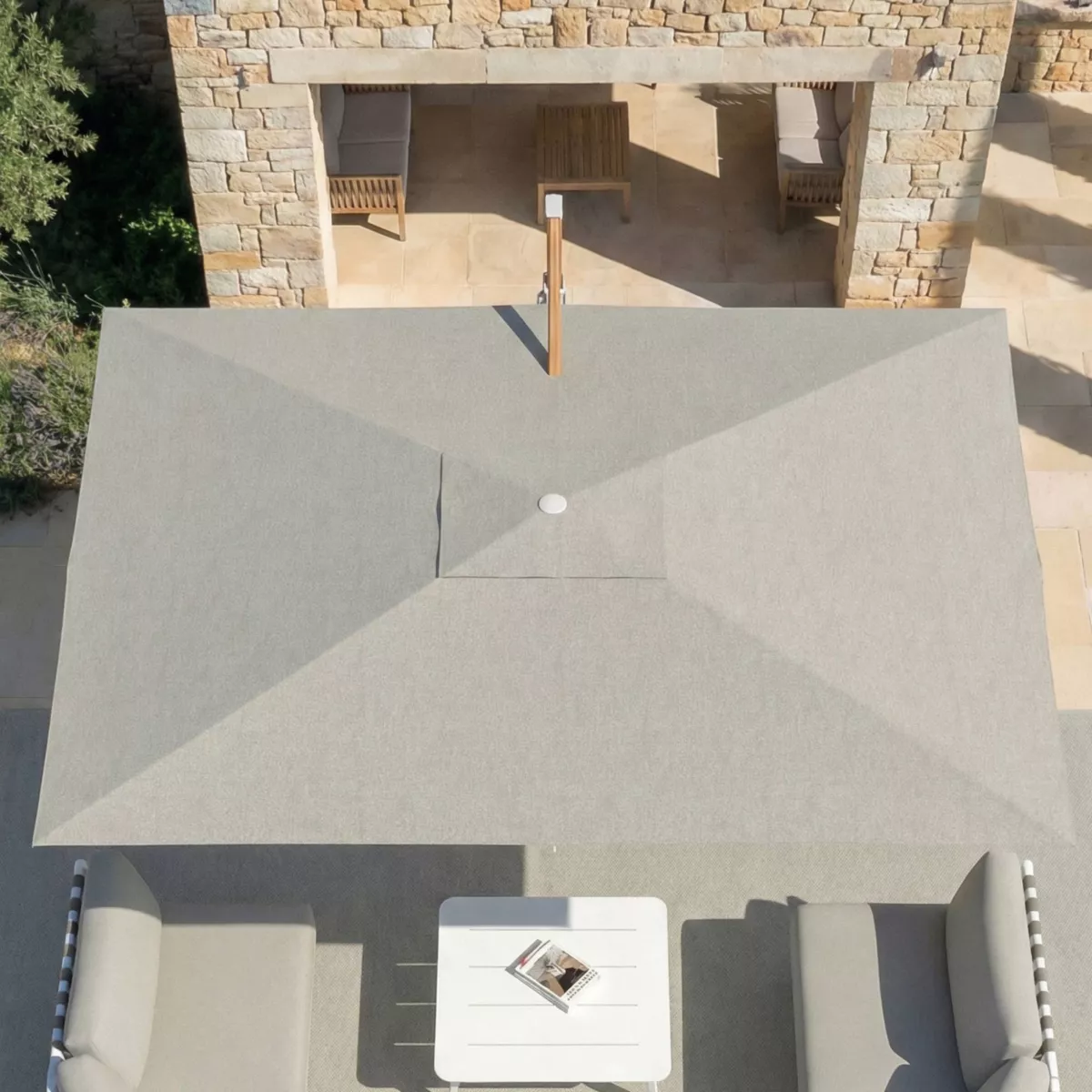 Ombrellone sporgente rettangolare in alluminio con base (3 x 4 m) Elyra effetto legno e Grigio
