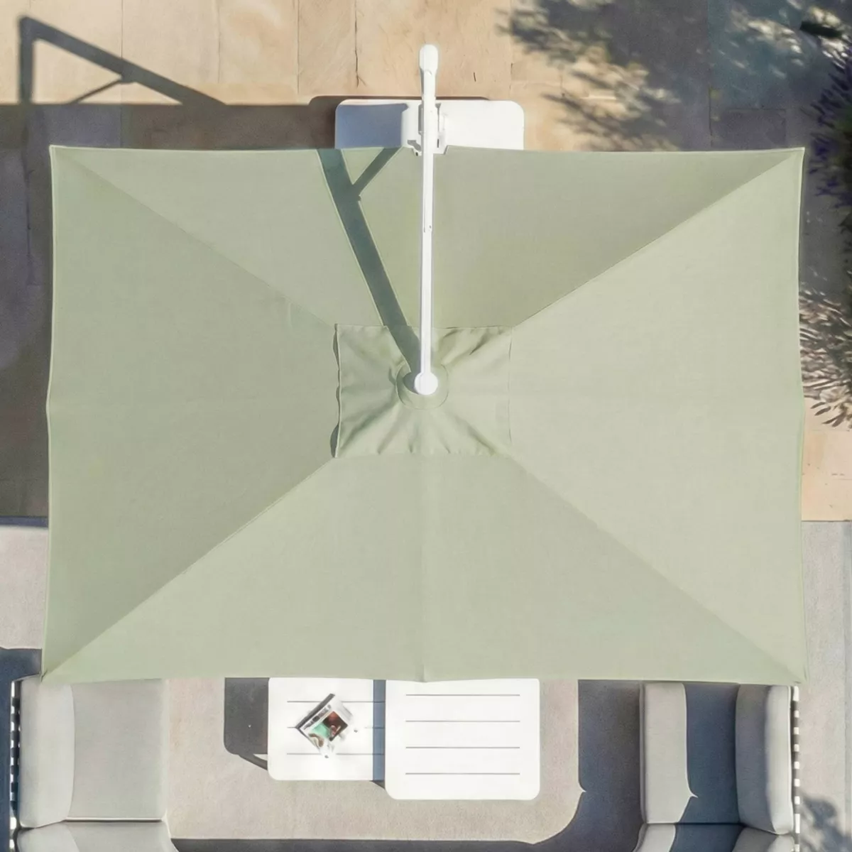 Ombrellone sporgente rettangolare in alluminio con base (3 x 4 m) Elyra Bianco e Verde oliva