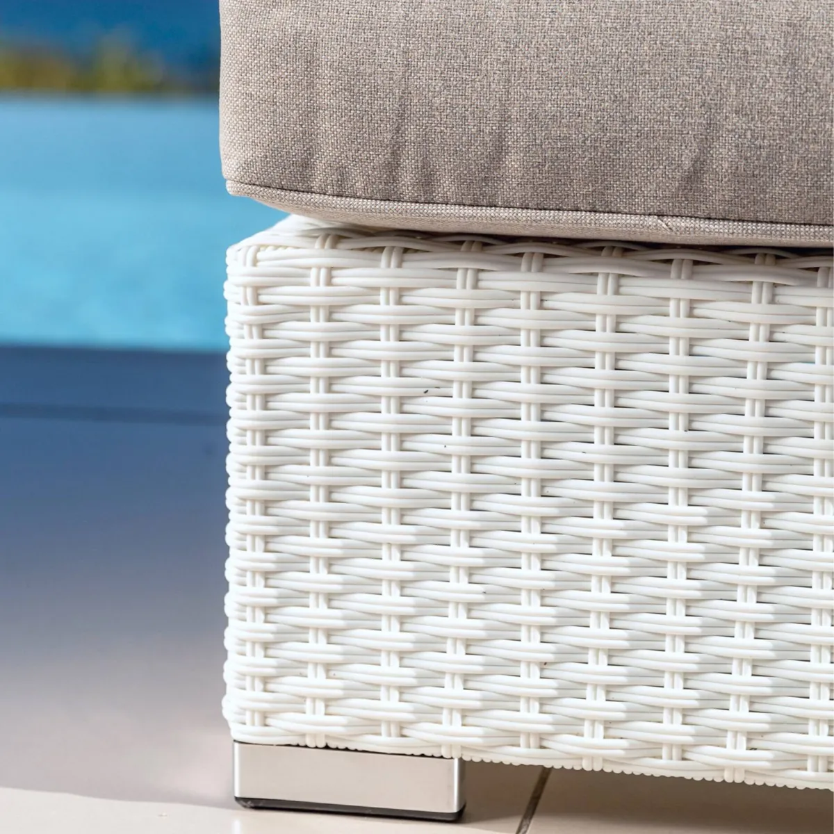 Divano da giardino in resina intrecciata 2 posti Palma Bianco e tortora