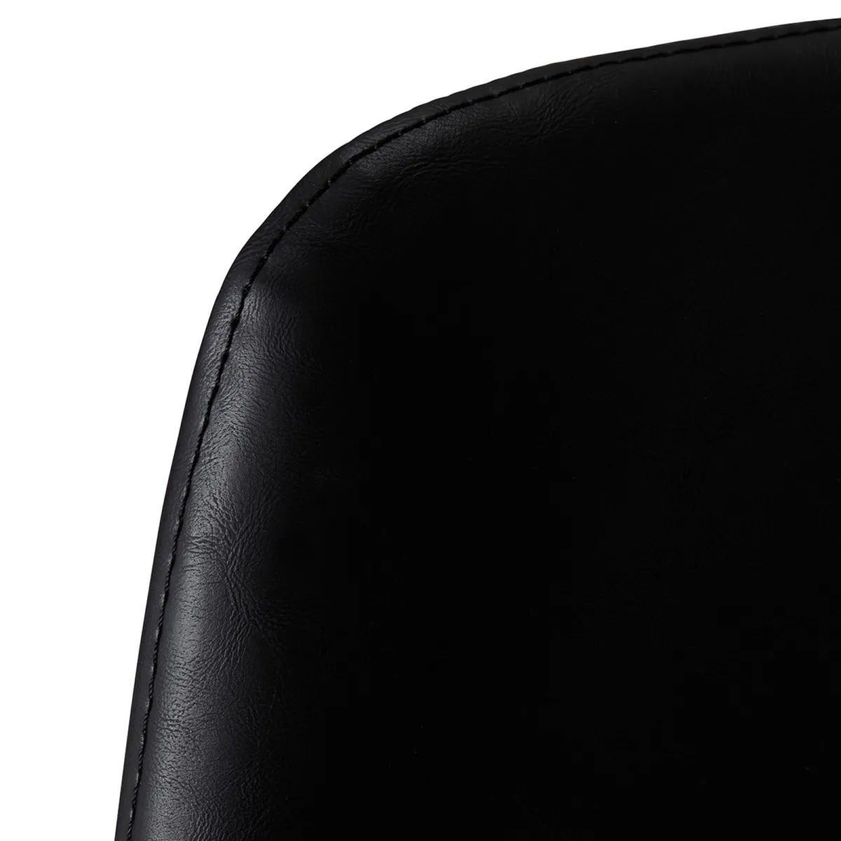 LOT DE 2  Chaise en PU noir - L x P x H : 48 x 55 x 84 cm BARI