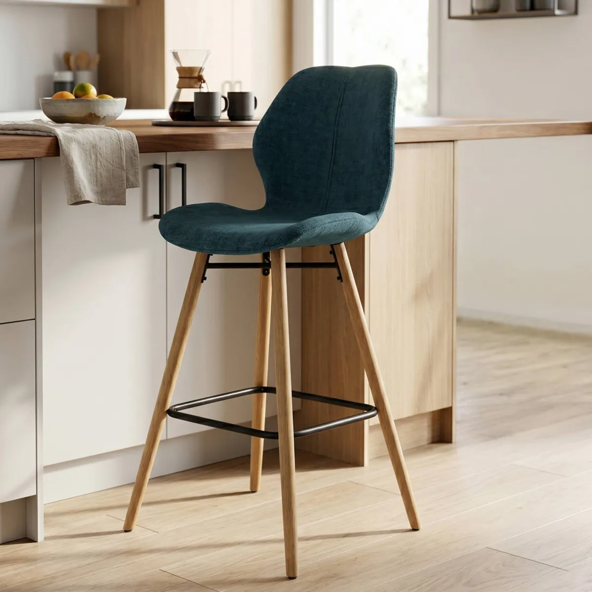 Set di 2 sedie per isola centrale con schienale in tessuto (Altezza seduta 65cm) Malika Blu scuro