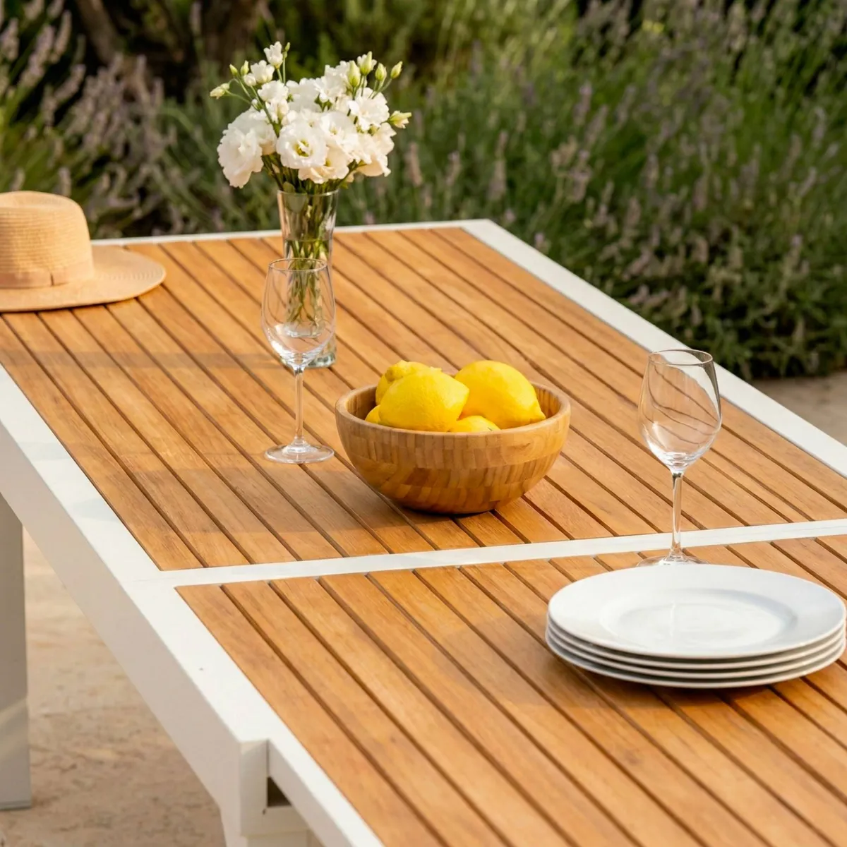Table de jardin extensible 12 places Aluminium effet bois Murano (320 x 100 cm) - Blanche 2