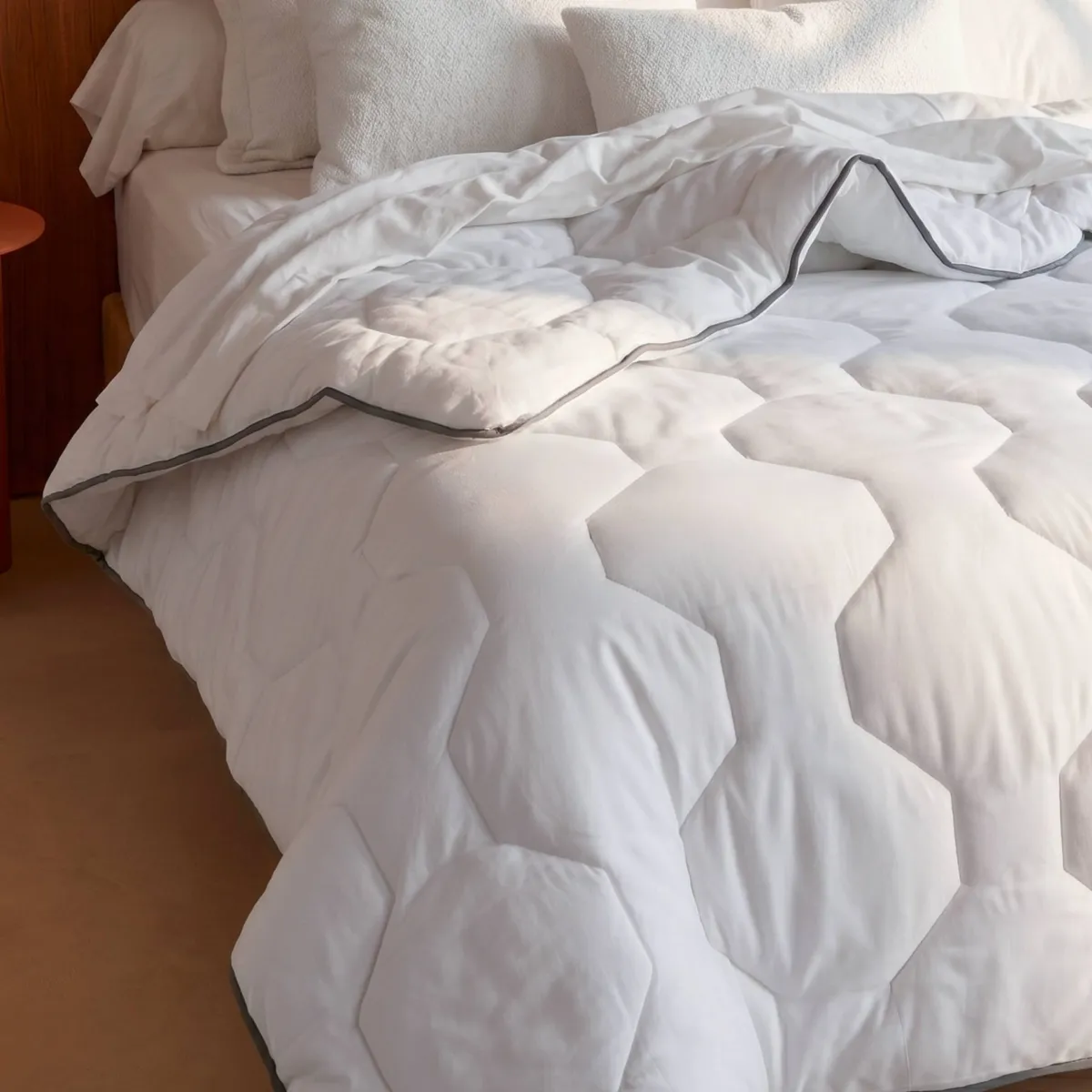 Meget varm dyne med percale bomuldsovertrek (240 x 220 cm) Galaxie Hvid
