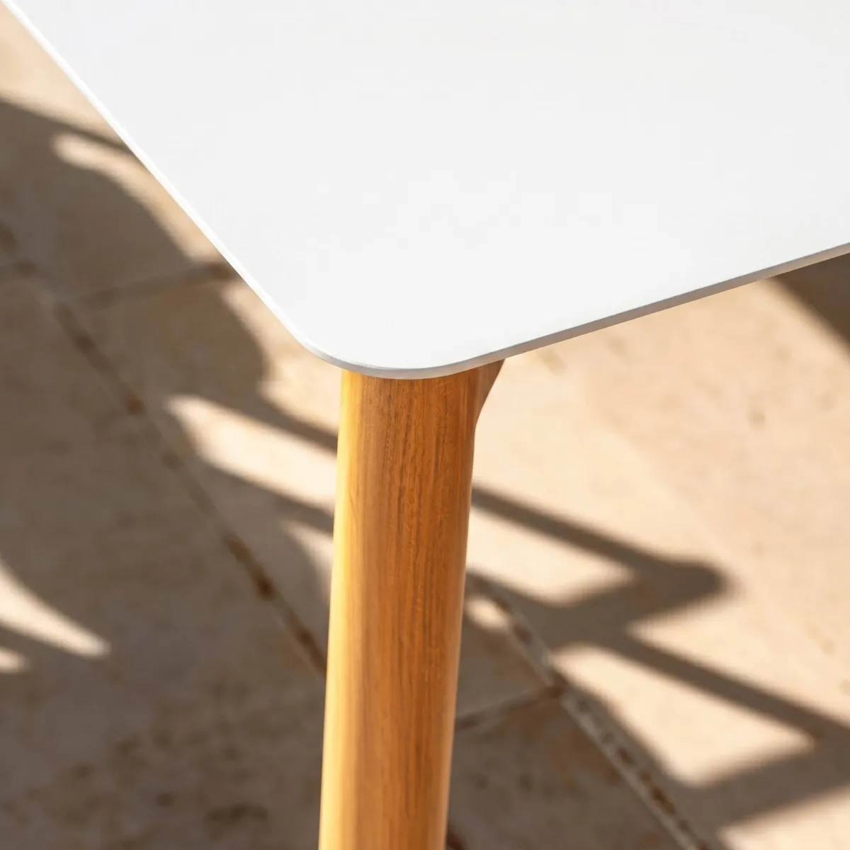 Table de jardin haute en aluminium 8 places (200 x H105 cm) Monte Carlo Blanc