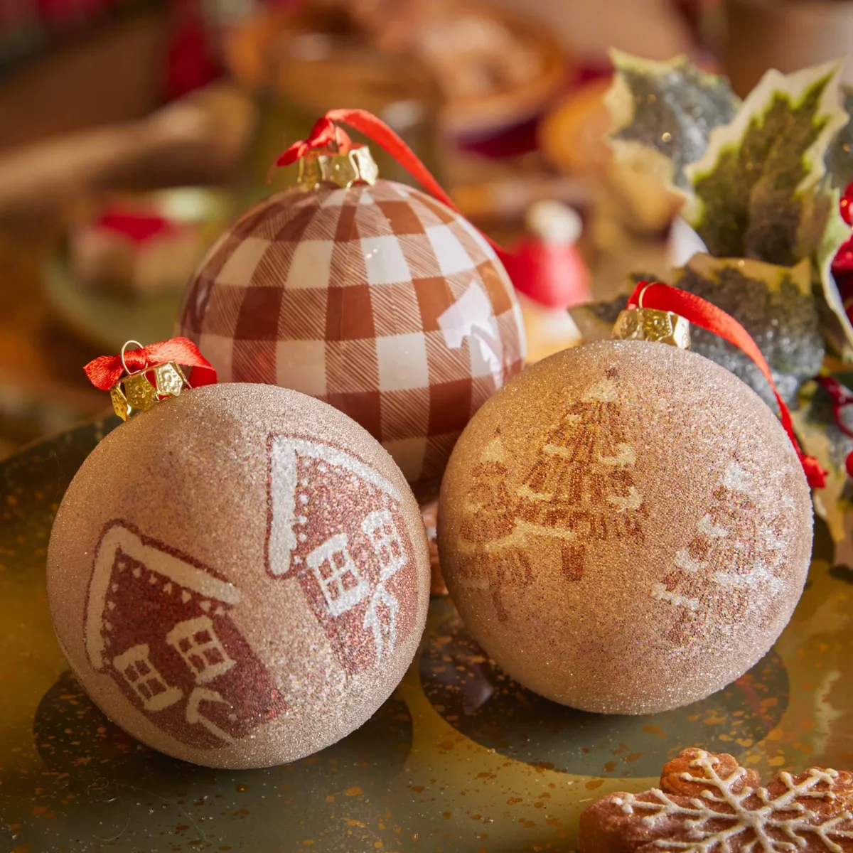 Set mit 16 Weihnachtskugeln (Ø 80 mm) Authentische Sanftheit Beige und Karamell - Baumschmuck & Kugeln