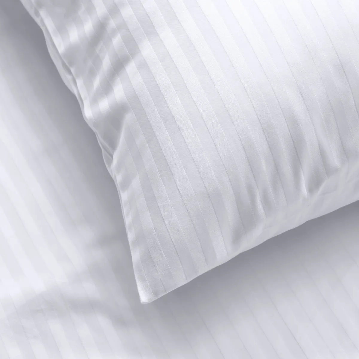 Copripiumino e due federe in satin di cotone (240 x 220 cm) Anselme Bianco