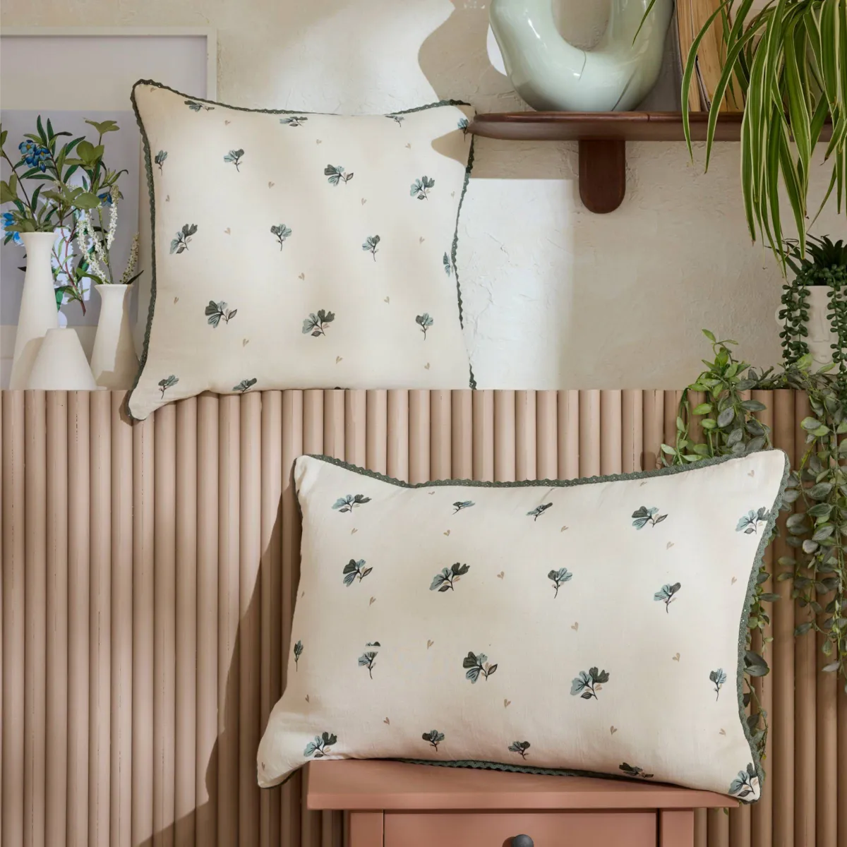 EM - Coussin déhoussable avec croquet 40 x 60 cm Gaze de coton imprimée GAIA ASTREE