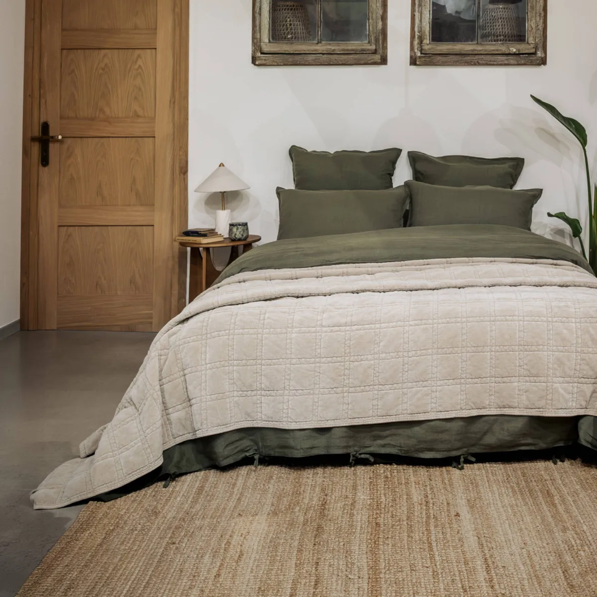 Copriletto in velluto a coste (260 x 240 cm) Livia Beige