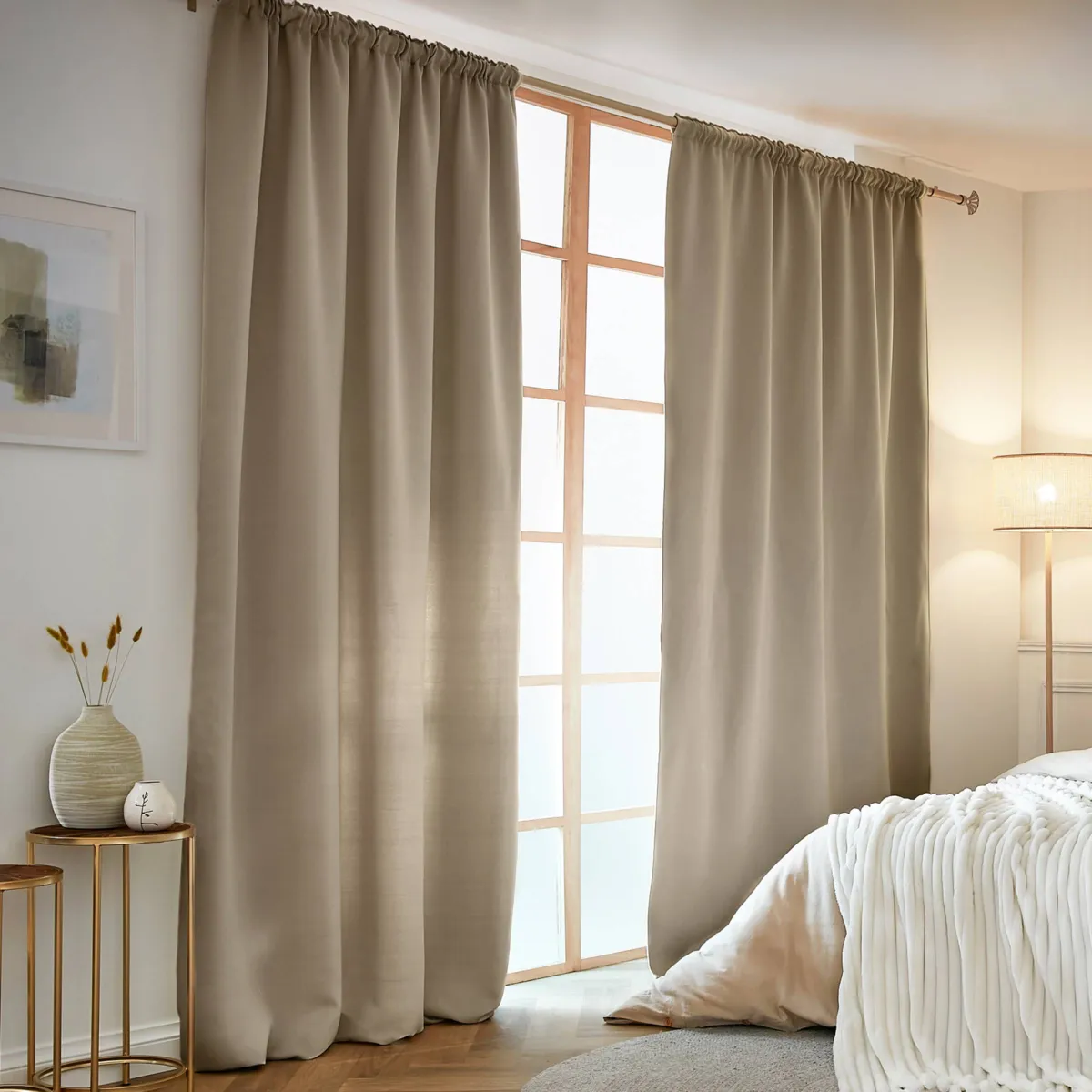 Tenda semi-oscurante termica con passanti nascosti (280 x 240 cm) Nocta Ecru