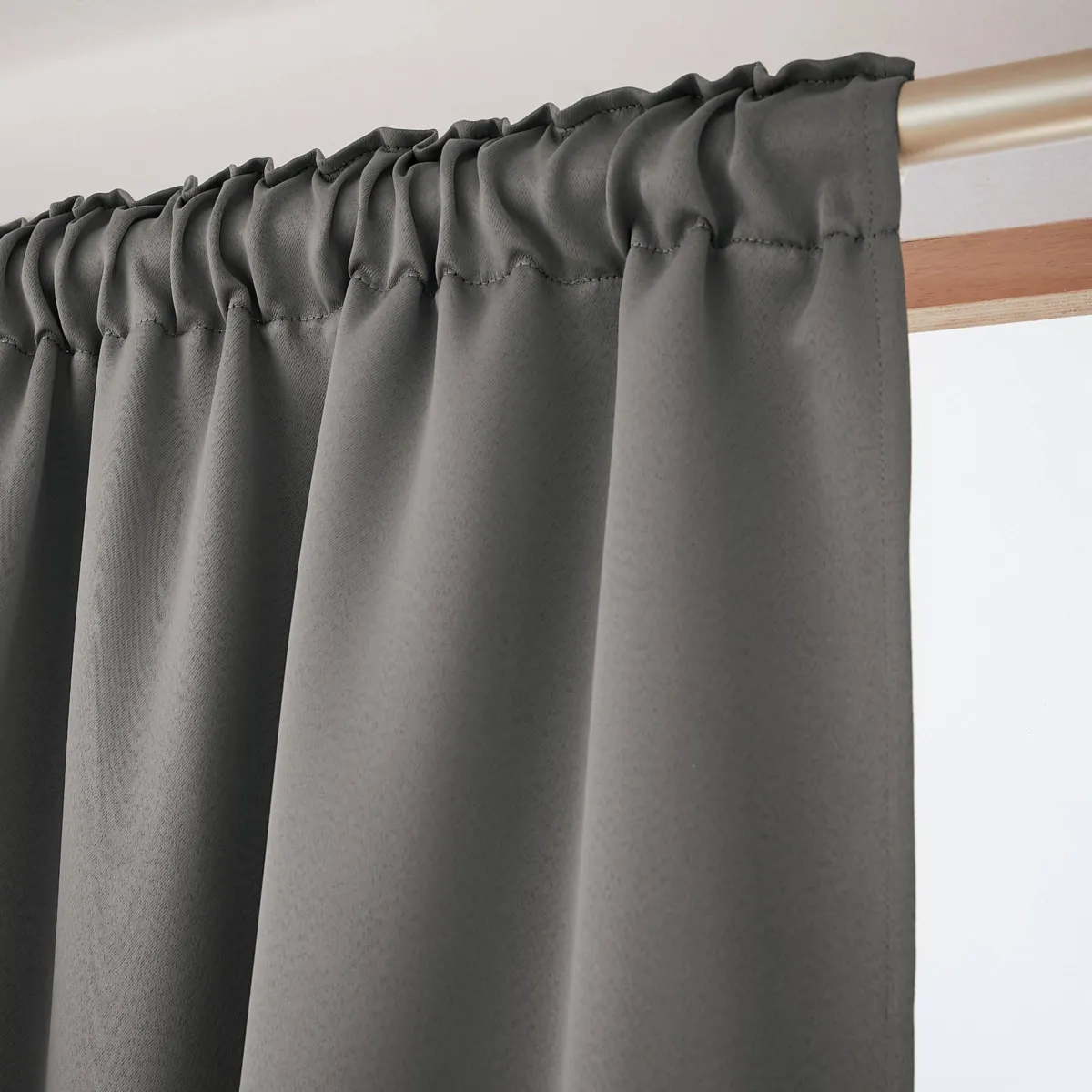 Tenda semi-oscurante termica con passanti nascosti (140 x 240 cm) Nocta Grigio antracite