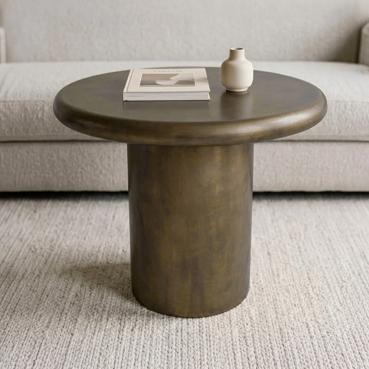 Tavolino rotondo in magnesio ossidato (H45 cm) Holm Oro