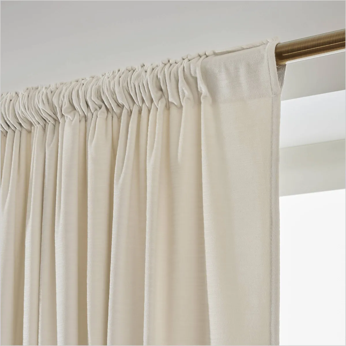 Tenda in velluto goffrato con passanti nascosti (140 x 240 cm) Maela Beige