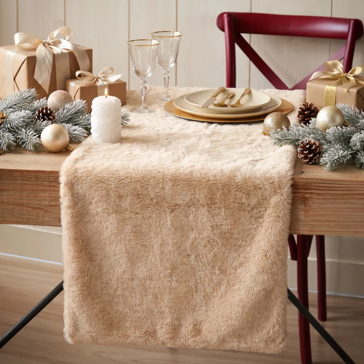 Runner da tavolo addobbi natalizi (150 x 28 cm) Morbida pelliccia Beige