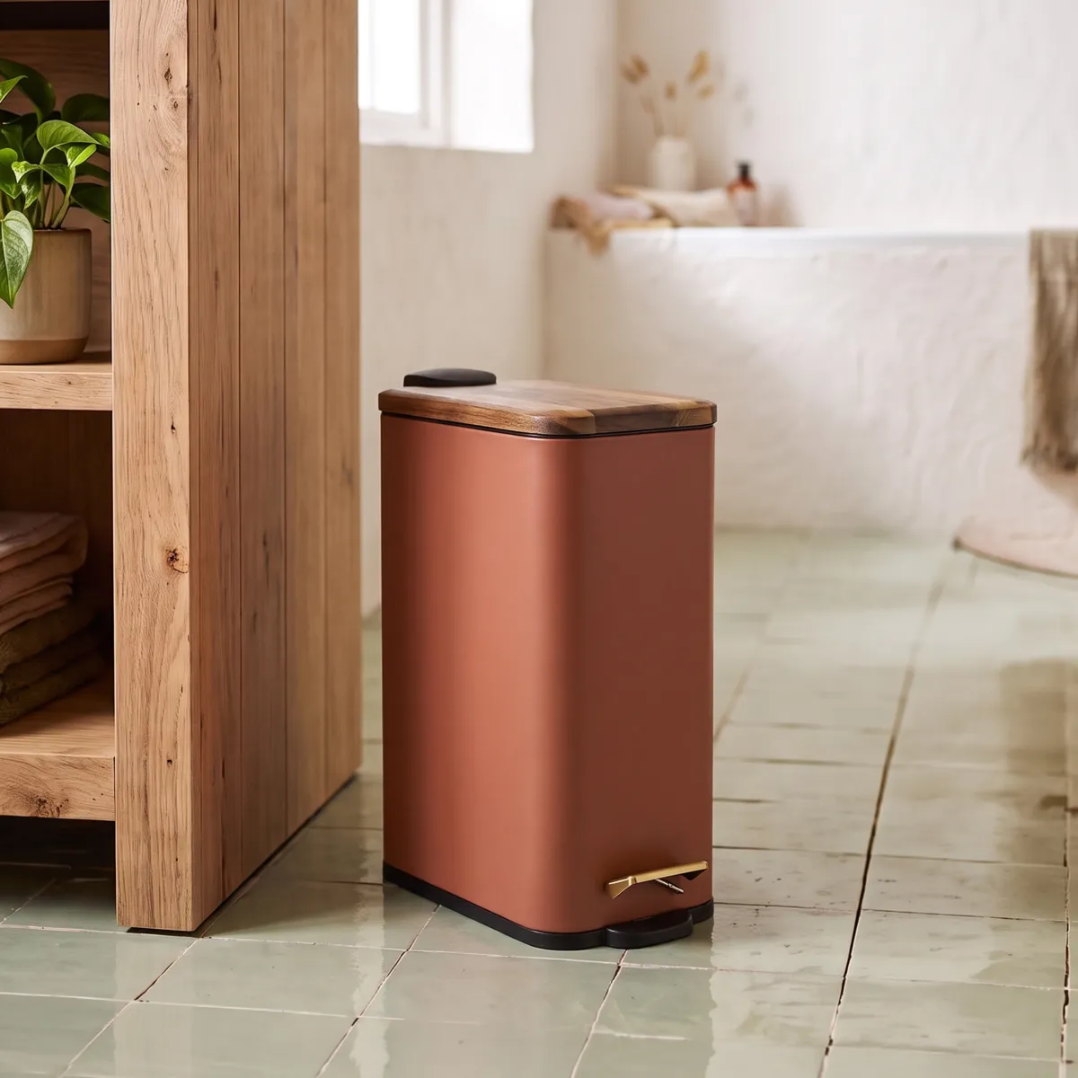 Cestino da bagno metallo e acacia Season colore Ambra