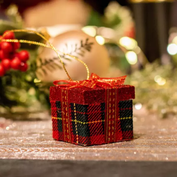 Kerst hangdecoratie vierkant geruit cadeau Rood