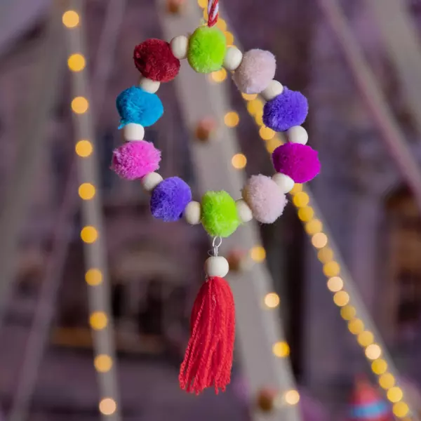 Pompons Anh�nger Mehrfarbig