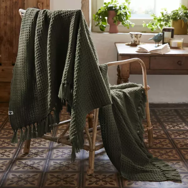 Sofadecke aus recyceltem Material (160 cm) Gabin Moosgr�n
