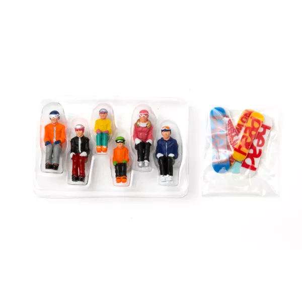 Set mit 6 Figuren My Village Snowboarder sitzend f�r Sessellift