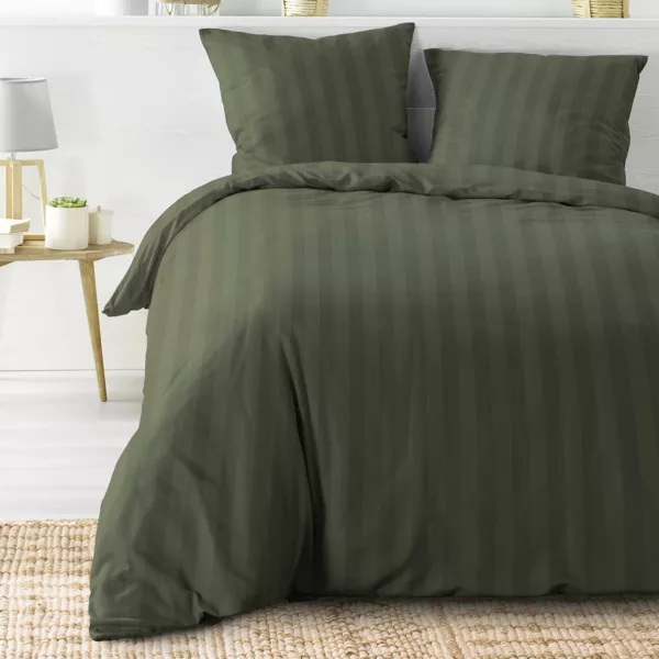 Housse de couette et deux taies microfibre (240 x 220 cm) Cleo Vert kaki