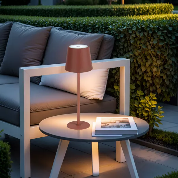 L�mpara de mesa sin cables recargable USB 48 LED (H37 cm) Brooklyn Terracota