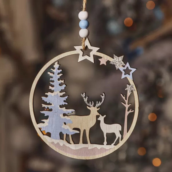 Weihnachtsanh�nger aus Holz (D11 cm) Rentier und Hirsch im Wald Blau