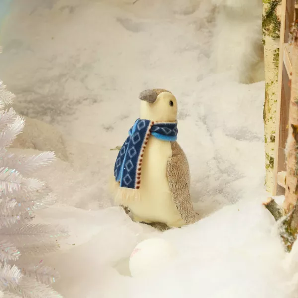 Kerstpingu�n (H26 cm) Iglo lichte blauwe sjaal