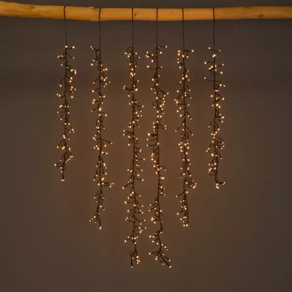 Lichterkaskade 1 m 600 Micro LED schwarzes Kabel 6 Str�ngen Warmwei�