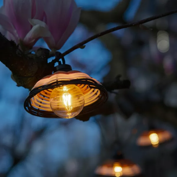 Guirlande lumineuse de jardin solaire 6 LED (2,5 m) Chapeau résine tressée Blanc chaud