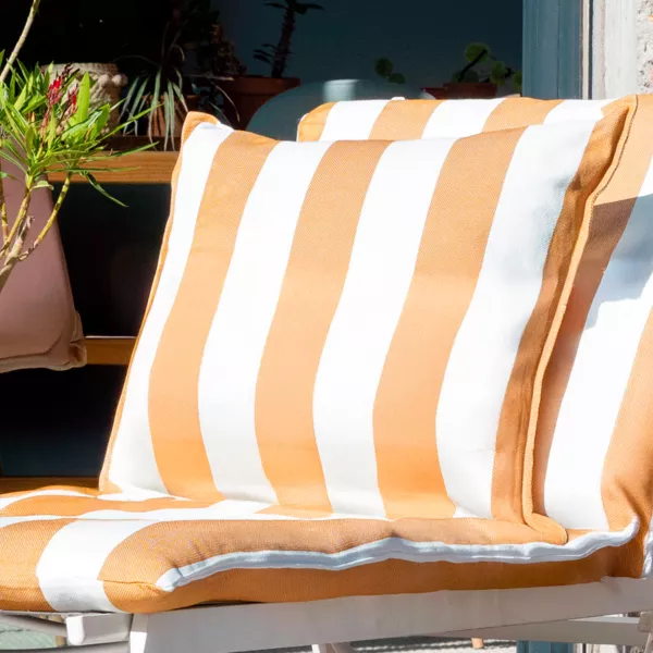 Housse de coussin ext�rieur carr�e d�perlante (60 x 60 cm) Noa Jaune ocre