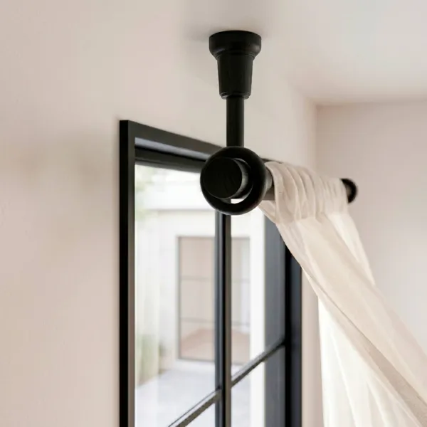 Uitschuifbare houten gordijnroedebeugels (L140 - 160 cm/ D28 mm) Nils Mat Zwart