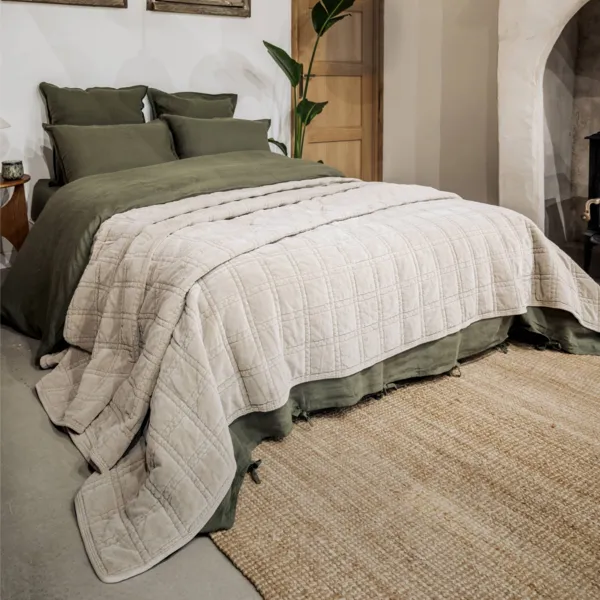 Colcha de pana acolchada (240 x 220 cm) Livia Beige
