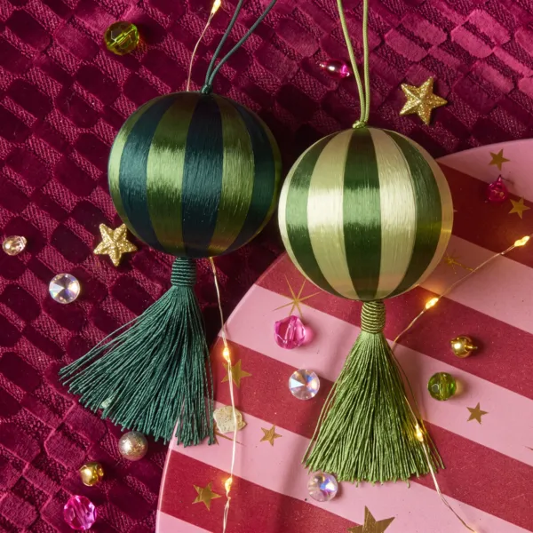 Set di 12 palline di natale (D80 mm) con pendenti e righe Smeraldo e pistacchio