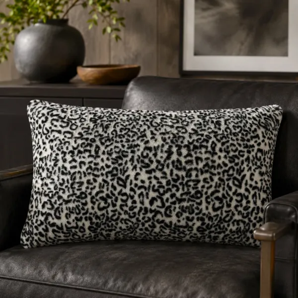 Cuscino rettangolare in pelliccia sintetica (50 x 80 cm) Panthera Nero